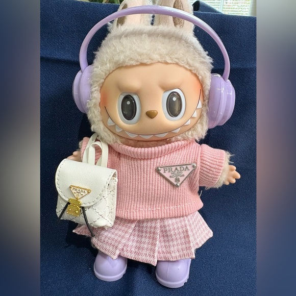 Preppy and fun clothes for your doll. (Doll NOT included). - Picture 3 of 4